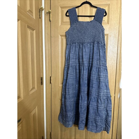 Soft Surroundings Chambray Smocked Tiered Maxi Dress Women’s Petite XL Blue - Picture 8 of 11